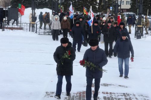 Актанышта Ватанны саклаучылар көненә багышланган тантанадан безнең репортаж