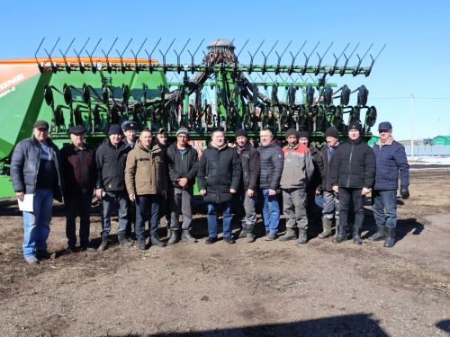 Актаныш районы язгы кыр эшләренә әзерлек кысаларында кадрлар мәсьәләсен уңышлы хәл итә