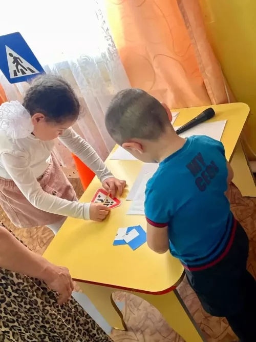 Әҗәкүл балалар бакчасында юл йөрү кагыйдәләрен өйрәнүгә багышланган чара узды