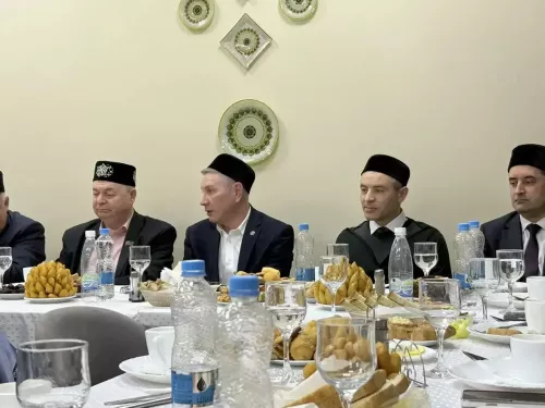 Актаныш районы мәгариф хезмәткәрләре Рамазан аенда ифтар ашы үткәрде