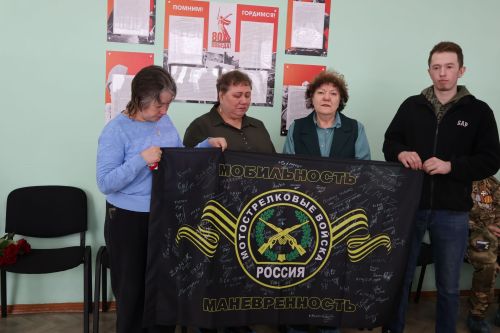 Батырлык ядкаре: Махсус хәрби операция батыры Илнар Гәрәевнең бронежилеты туган мәктәбенә кайтты