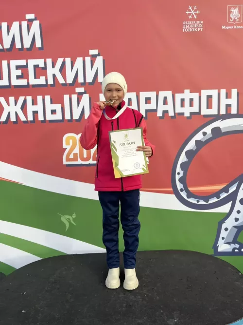 51-нче Казан яшьләр чаңгы марафонында райондашыбыз Лиана Сабирова бронза медальгә лаек булды