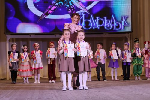 «Йолдызлык – 2026»: Актаныштагы муниципаль этапта «Әтәчкәй» балалар бакчасы җиңде
