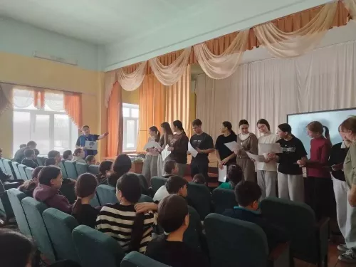 ЮХИДИ хезмәткәрләре язгы каникуллар алдыннан Киров мәктәбе укучылары белән очрашты