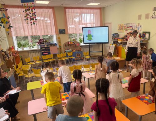 Балалар бакчасында уеннар аша белем алу серләре