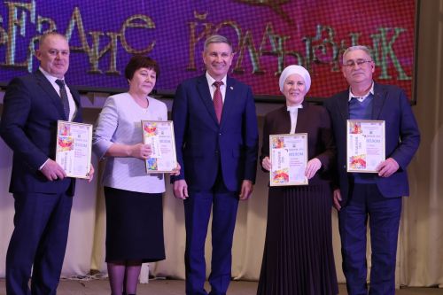 «Йолдызлык-2026»: Актаныш районы мәктәп укучыларының гала-концертыннан безнең репортаж