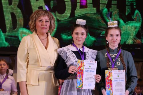 «Йолдызлык-2026»: Актаныш районы мәктәп укучыларының гала-концертыннан безнең репортаж