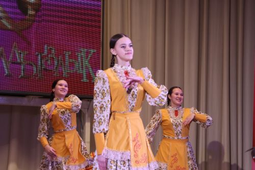«Йолдызлык-2026»: Актаныш районы мәктәп укучыларының гала-концертыннан безнең репортаж