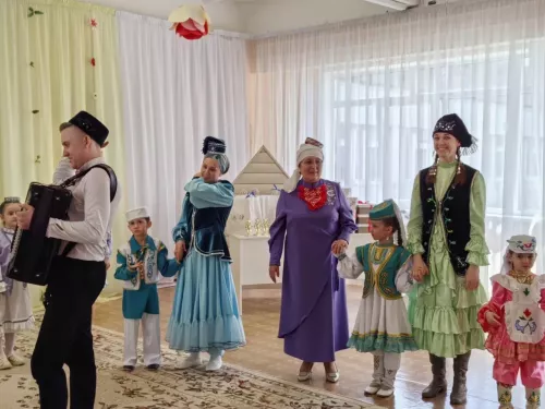 Бикмөхәммәтовлар гаиләсе – «Гаилә хәзинәләре» фестиваленең Гран-при иясе!