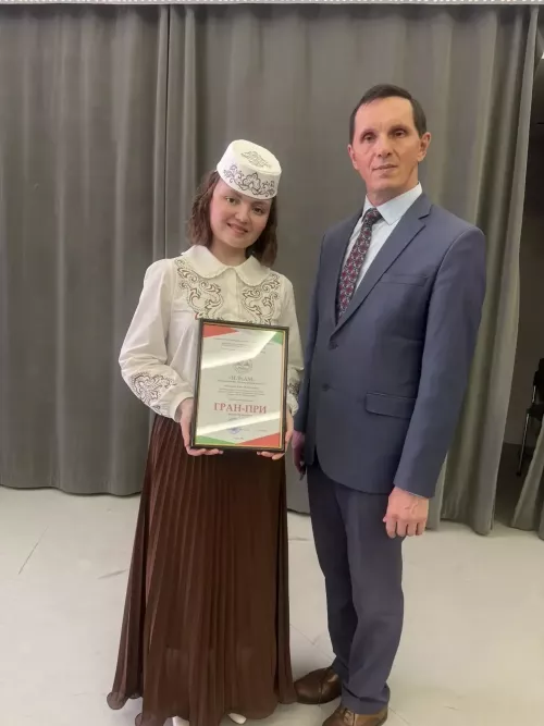 Бөтенроссия “Илһам” яшь язучылар бәйгесендә безнекеләр — җиңүчеләр!