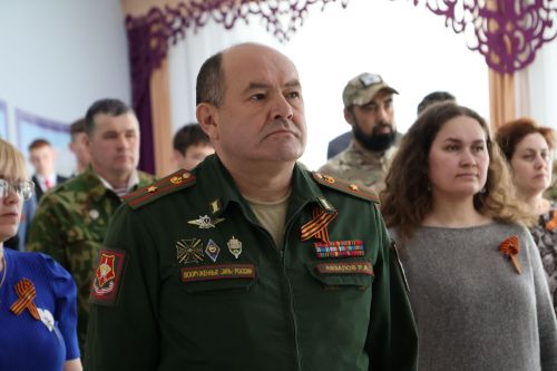 Актаныш технология техникумында узган «Җиңү диктанты» акциясе студентларны, укытучыларны һәм кунакларны бер мәйданга җыйды