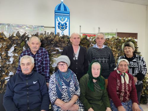 СВОдан рәхмәт сүзе: Әтәс өлкәннәре фронттагы якташларны 24 маскировка челтәре белән сөендерде