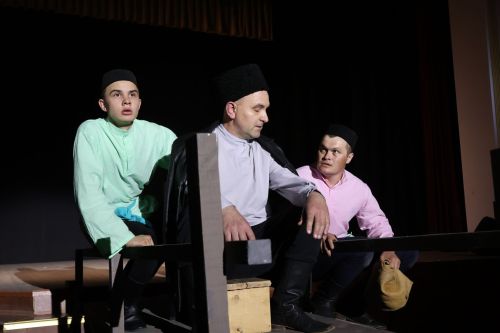 Пучы Халык театры «Яшь йөрәкләр» спектакле белән Мохтар Мутин исемендәге күчмә кубокка лаек булды