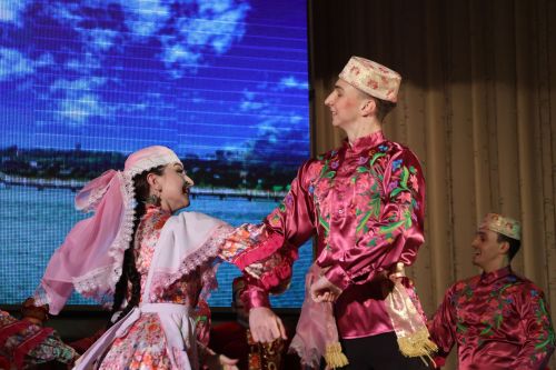 «Агыйдел» дәүләт җыр һәм бию ансамбленең «Җырланмаган әле безнең җыр» концертыннан репортаж