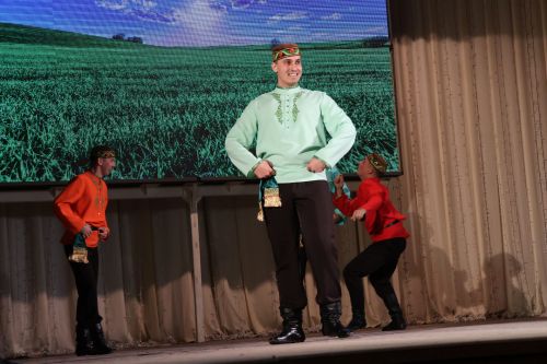 «Агыйдел» дәүләт җыр һәм бию ансамбленең «Җырланмаган әле безнең җыр» концертыннан репортаж