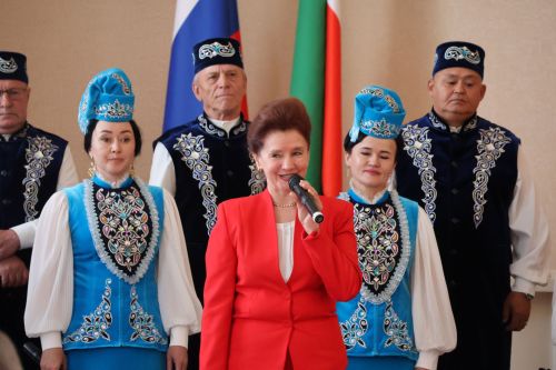 Актанышта Гаилә көненә багышланган тантанада бриллиант, алтын туйларын каршылаучыларны хөрмәтләделәр