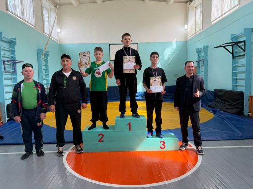 Көрәшчеләр Габдулла Тукайның 140 еллыгына багышлап көч сынашты