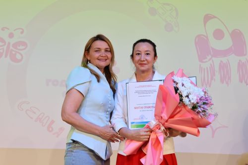 Тәрбиячеләр- фантазиягә бай, балалар күңеленә юл таба белүче кешеләр!