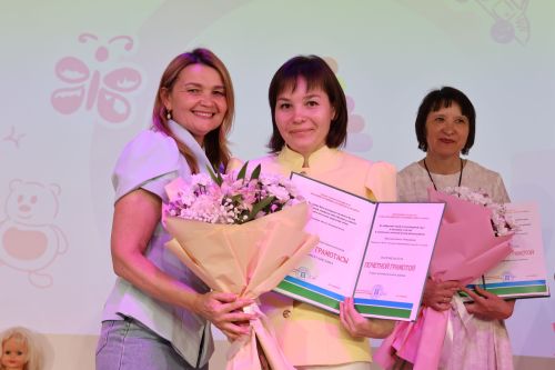 Тәрбиячеләр- фантазиягә бай, балалар күңеленә юл таба белүче кешеләр!