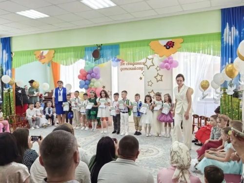 «Алтынчәч» балалар бакчасы нәни блогерлары бакча белән хушлашты