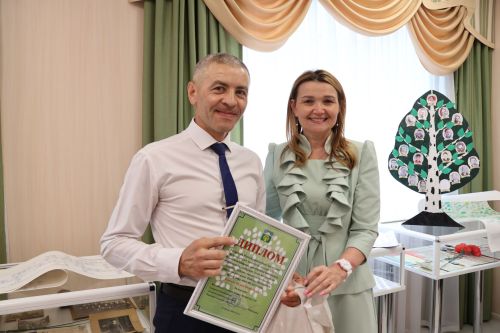 Актанышның нәсел тамырларын барлап: «Минем шәҗәрәм» бәйгесе җиңүчеләрен бүләкләделәр