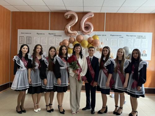 Теләкәй мәктәбендә Соңгы кыңгырау бәйрәме узды