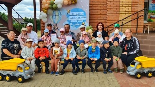 Бабайлар һәм оныклар бергә: «Умырзая»да күңелле бәйрәм узды
