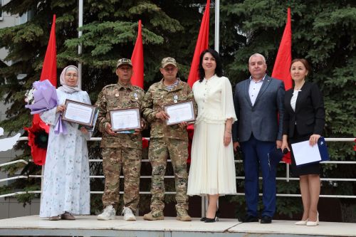 Актаныш технология техникумында каһарман ир-егетләр истәлегенә «Батырлар аллеясы» киңәйтелде