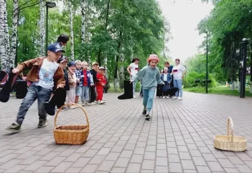 Балалар китапханәсе хезмәткәрләре чара үткәрде