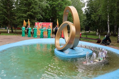Актанышта Россия көне концертлары гөрли