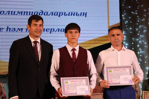 Илшат Вахитов: «Укучының уңышы – укытучының йөрәгенә май булып ята»