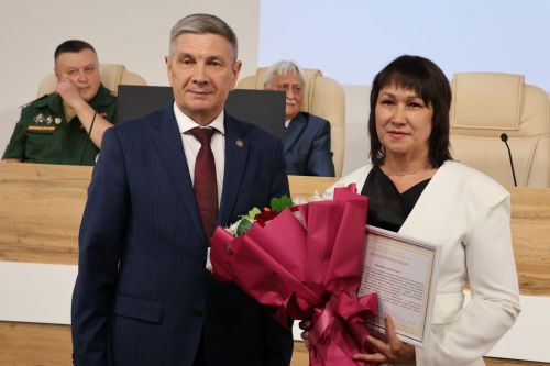 Хәрби исәп өлкәсендә хезмәт куючылар бүләкләнде