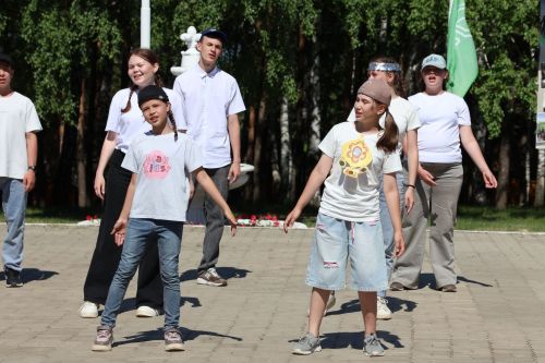 Дуслык һәм бердәмлек мохиты: «Бүләк» лагеренда 21 төбәктән килгән балалар ял итә