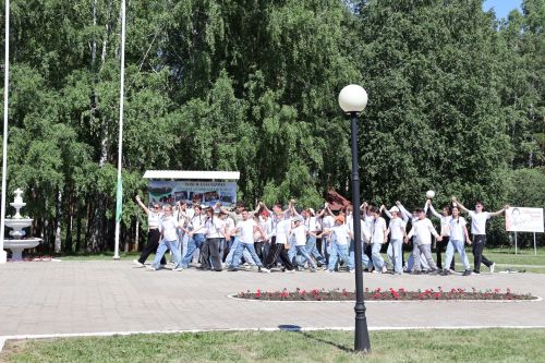 Дуслык һәм бердәмлек мохиты: «Бүләк» лагеренда 21 төбәктән килгән балалар ял итә
