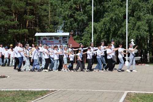 Дуслык һәм бердәмлек мохиты: «Бүләк» лагеренда 21 төбәктән килгән балалар ял итә