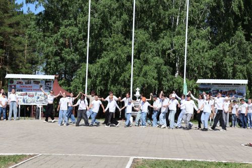 Дуслык һәм бердәмлек мохиты: «Бүләк» лагеренда 21 төбәктән килгән балалар ял итә