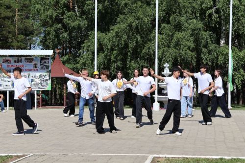 Дуслык һәм бердәмлек мохиты: «Бүләк» лагеренда 21 төбәктән килгән балалар ял итә