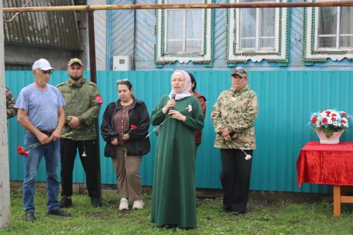 Яңа Богадыда МХО каһарманы Айназ Арсланов истәлегенә мемориаль такта ачылды