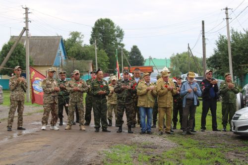 Яңа Богадыда МХО каһарманы Айназ Арсланов истәлегенә мемориаль такта ачылды