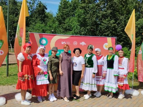 Актанышның мәдәният паркында 6 авыл китапханәчесе балалар өчен библиотур оештырды