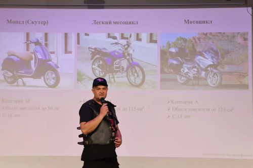 «Бүләк» лагеренда ял итүчеләр байкерлар белән очрашты