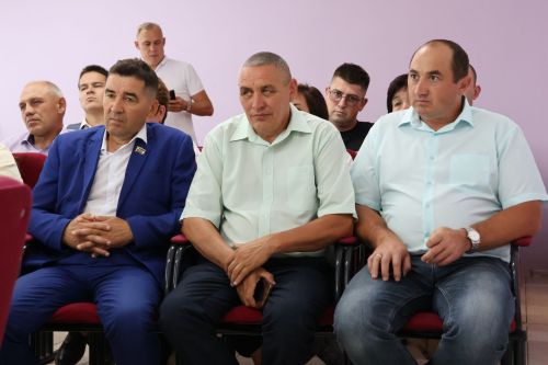 Марат Җаббаров Актаныш районы җитәкчелеге белән очрашты