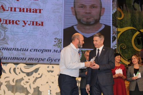 Актаныш муниципаль районының хезмәт алдынгыларын хөрмәтләү тантанасында- "Алдынгылар җыены- 2022" (фоторепортаж)