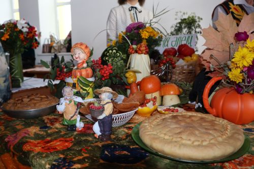 Изге теләкләр, бүләкләр, чаралар – районыбызда Өлкәннәр ункөнлеге