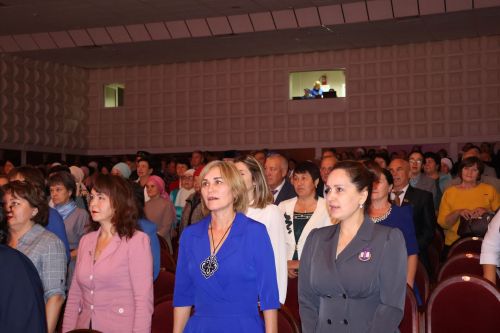Бәйрәмең белән, мөгаллим: Укытучылар көненнән безнең фоторепортаж