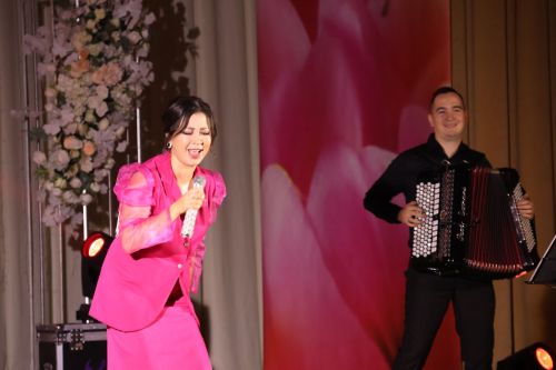 Бәйрәмең белән, мөгаллим: Укытучылар көненнән безнең фоторепортаж