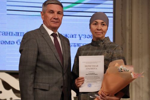 Бәйрәмең белән, мөгаллим: Укытучылар көненнән безнең фоторепортаж