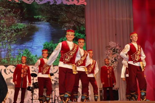 Бәйрәмең белән, мөгаллим: Укытучылар көненнән безнең фоторепортаж