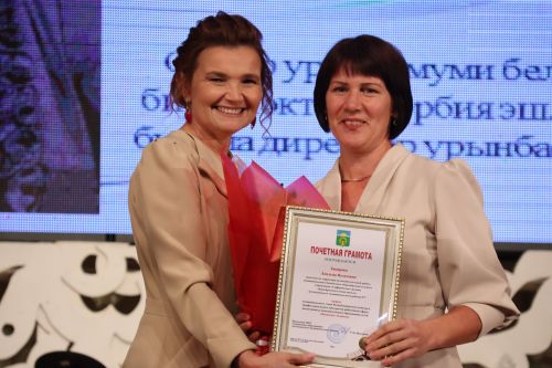 Бәйрәмең белән, мөгаллим: Укытучылар көненнән безнең фоторепортаж