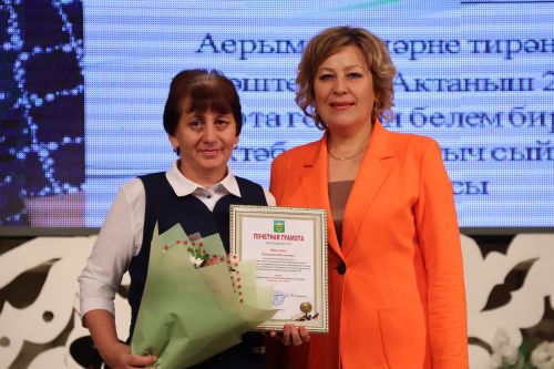Бәйрәмең белән, мөгаллим: Укытучылар көненнән безнең фоторепортаж